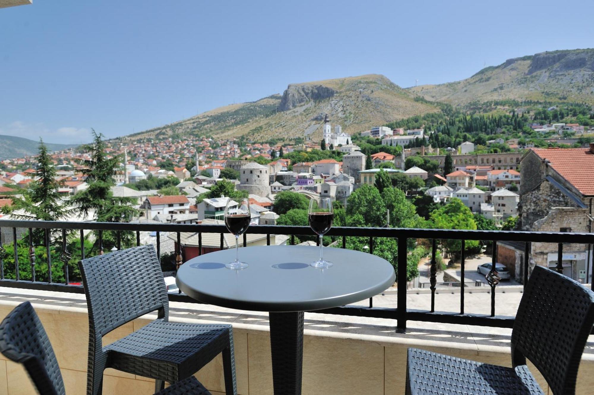 Captain'S Luxury Apartments Mostar Exteriör bild