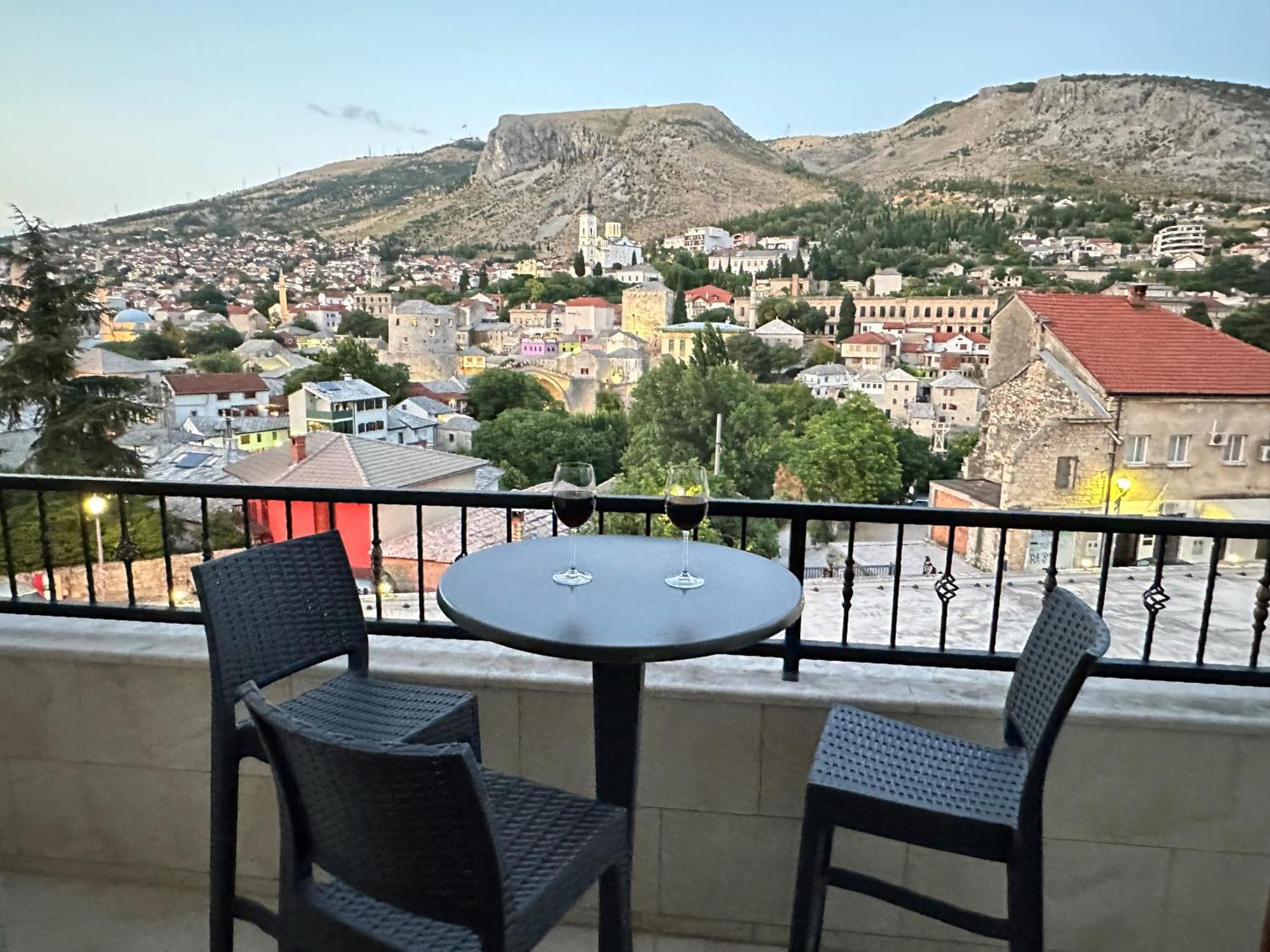 Captain'S Luxury Apartments Mostar Exteriör bild