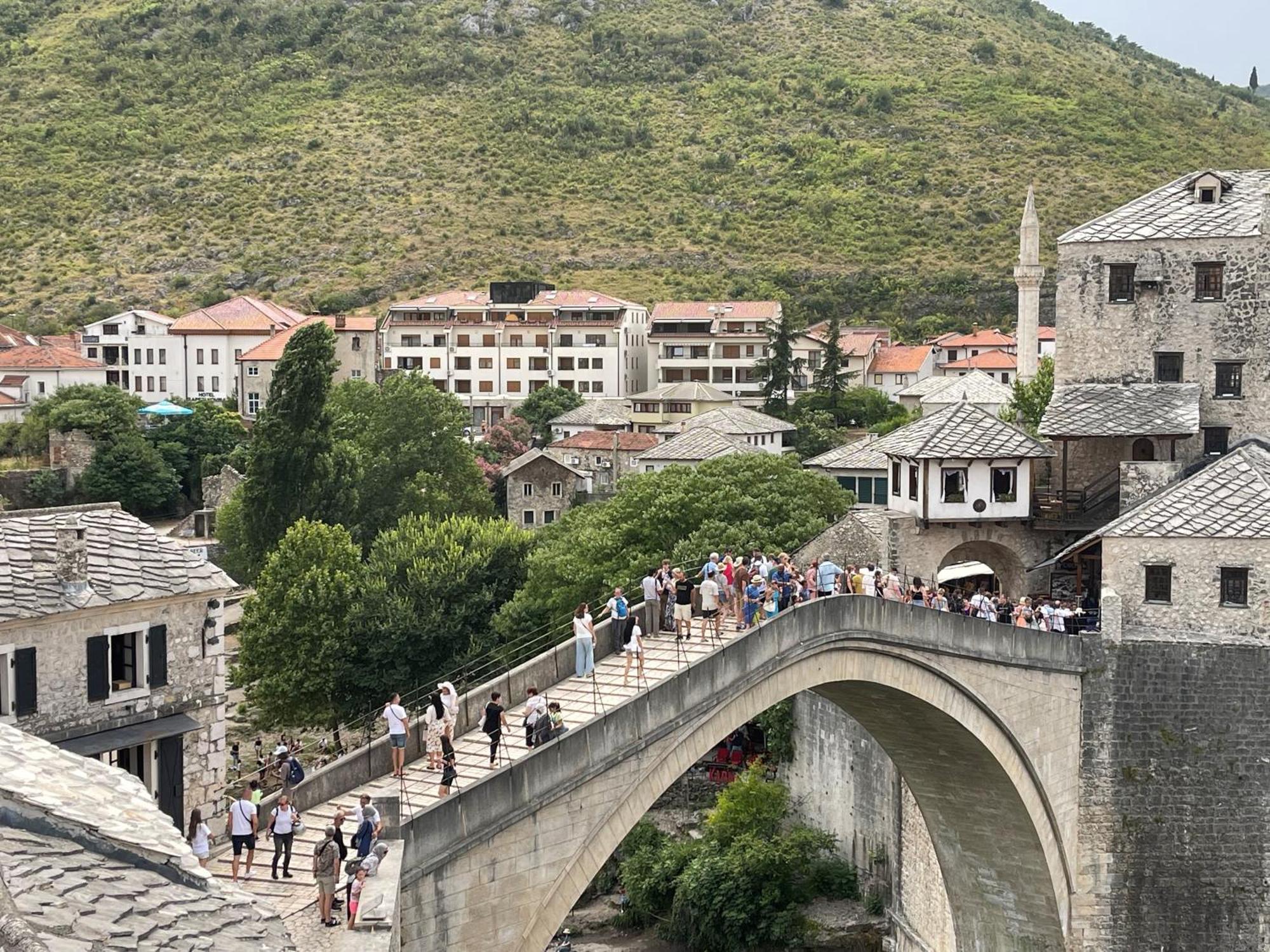 Captain'S Luxury Apartments Mostar Exteriör bild